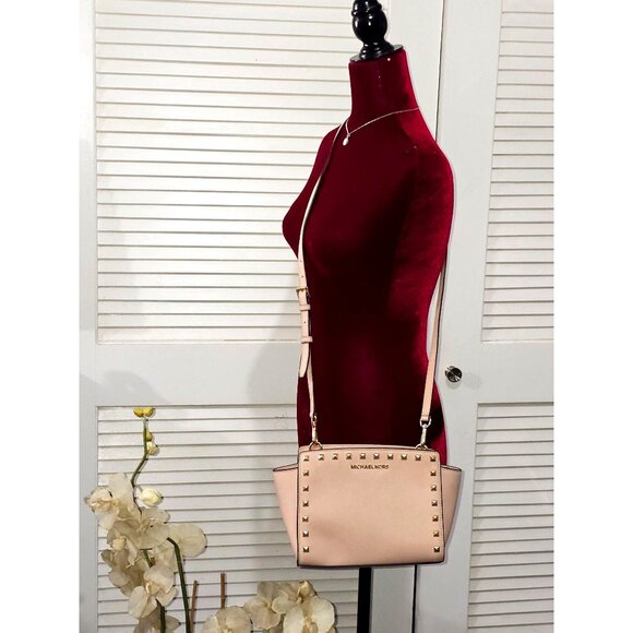 Michael Kors Women's Pale Pink Leather Selma Studded Tote Size Small 1826 - Picture 3 of 14